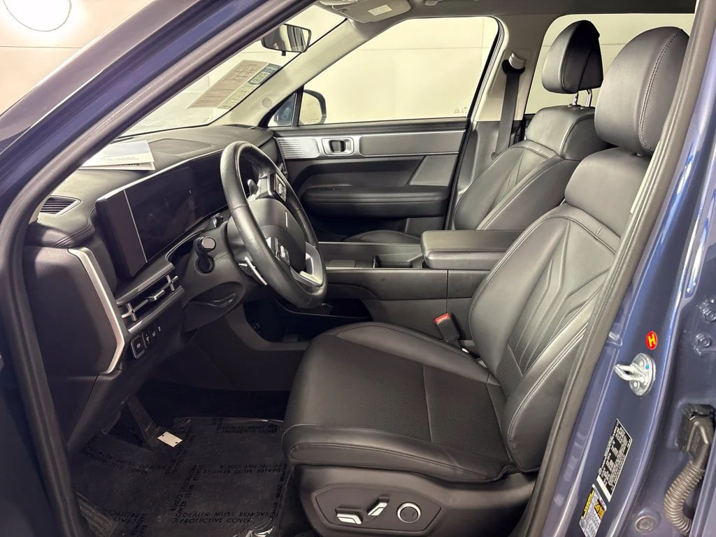 Used 2025 Blue Hyundai SEL image 29