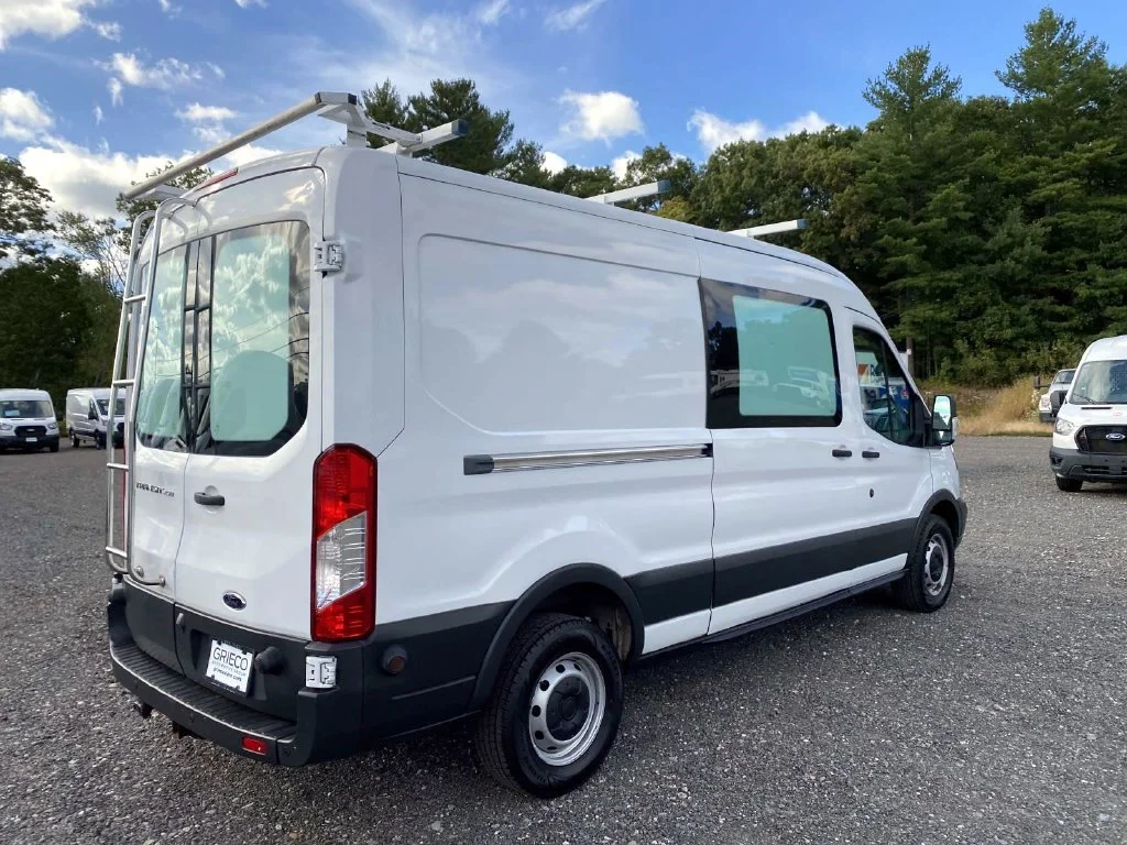 Used 2017 Oxford White Ford  image 3