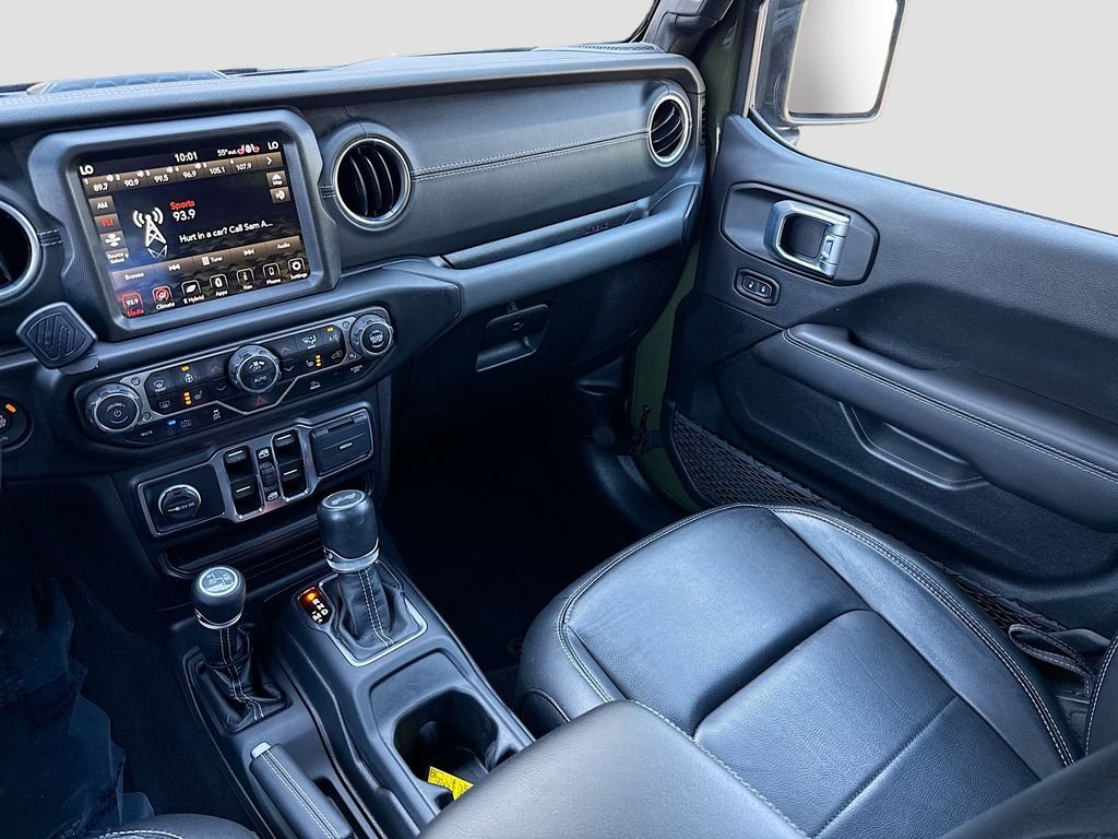 Used 2021 Sarge Green Clearcoat Jeep Unlimited Sahara image 23