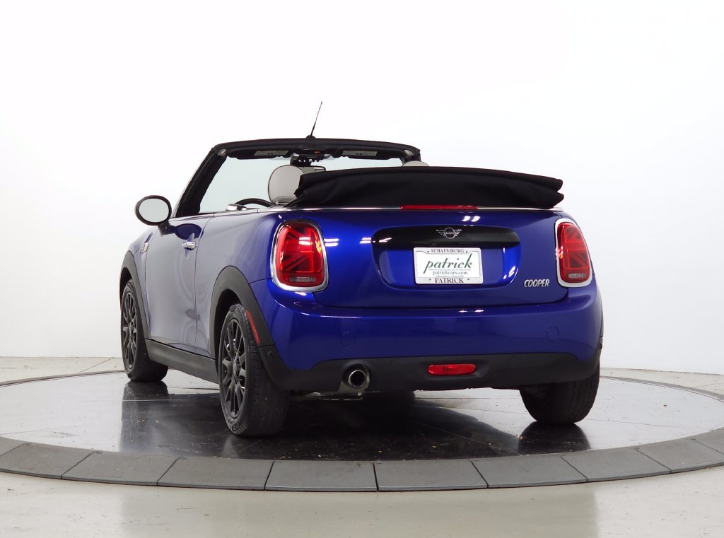 Used 2019 Blue Metallic MINI Iconic image 5