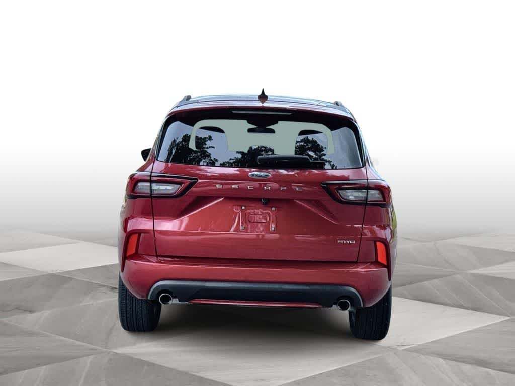 Used 2023 Rapid Red Metallic Tinted Clearcoat Ford ST-Line image 7