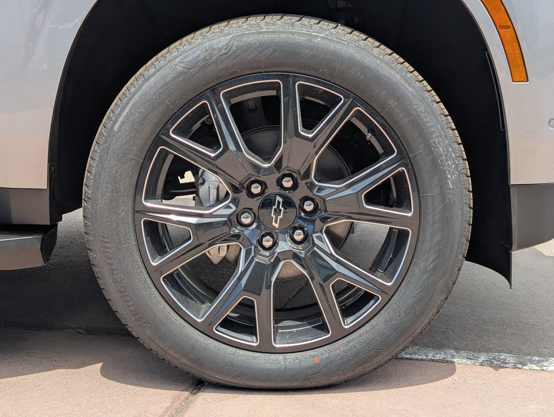 2026 Chevrolet Suburban Premier - Photo 6