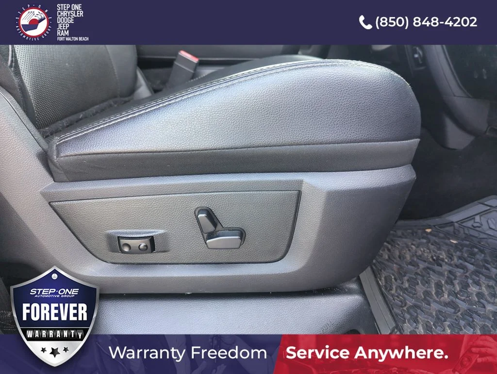 Used 2016 Silver Ram Laramie image 24