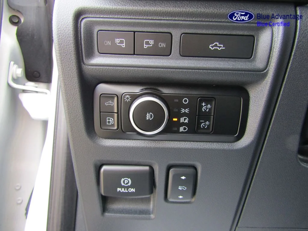 Certified Used 2023 Star White Ford Lariat image 28