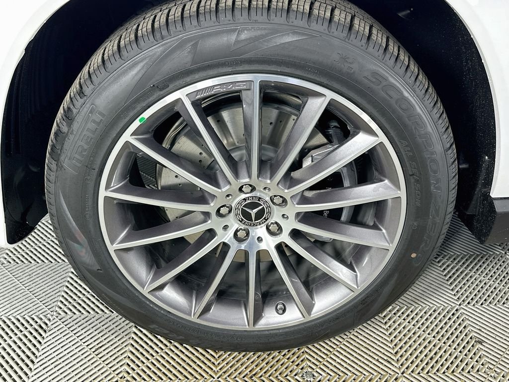 New 2026 MANUFAKTUR Moonlight White Metallic Mercedes-Benz GLE 450 image 33