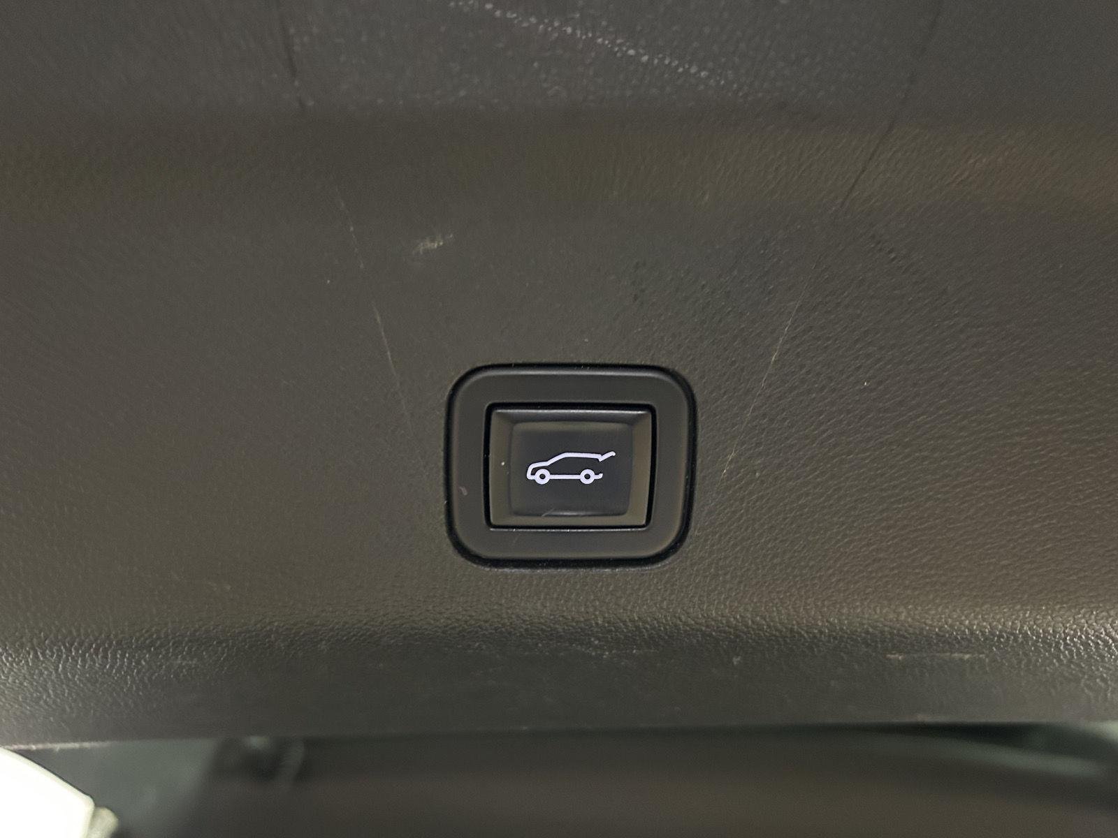 Used 2021 Shadow Gray Metallic Chevrolet RST image 9