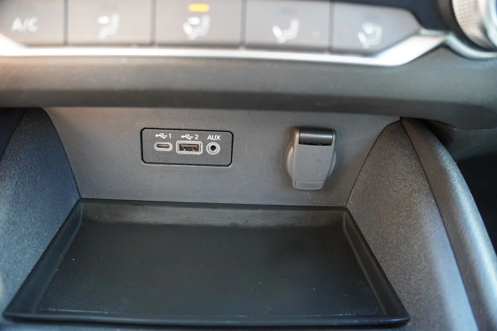 Used 2025 Gun Metallic Nissan 2.5 SV image 25