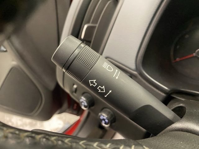 Used 2016 Red Chevrolet Z71 image 32