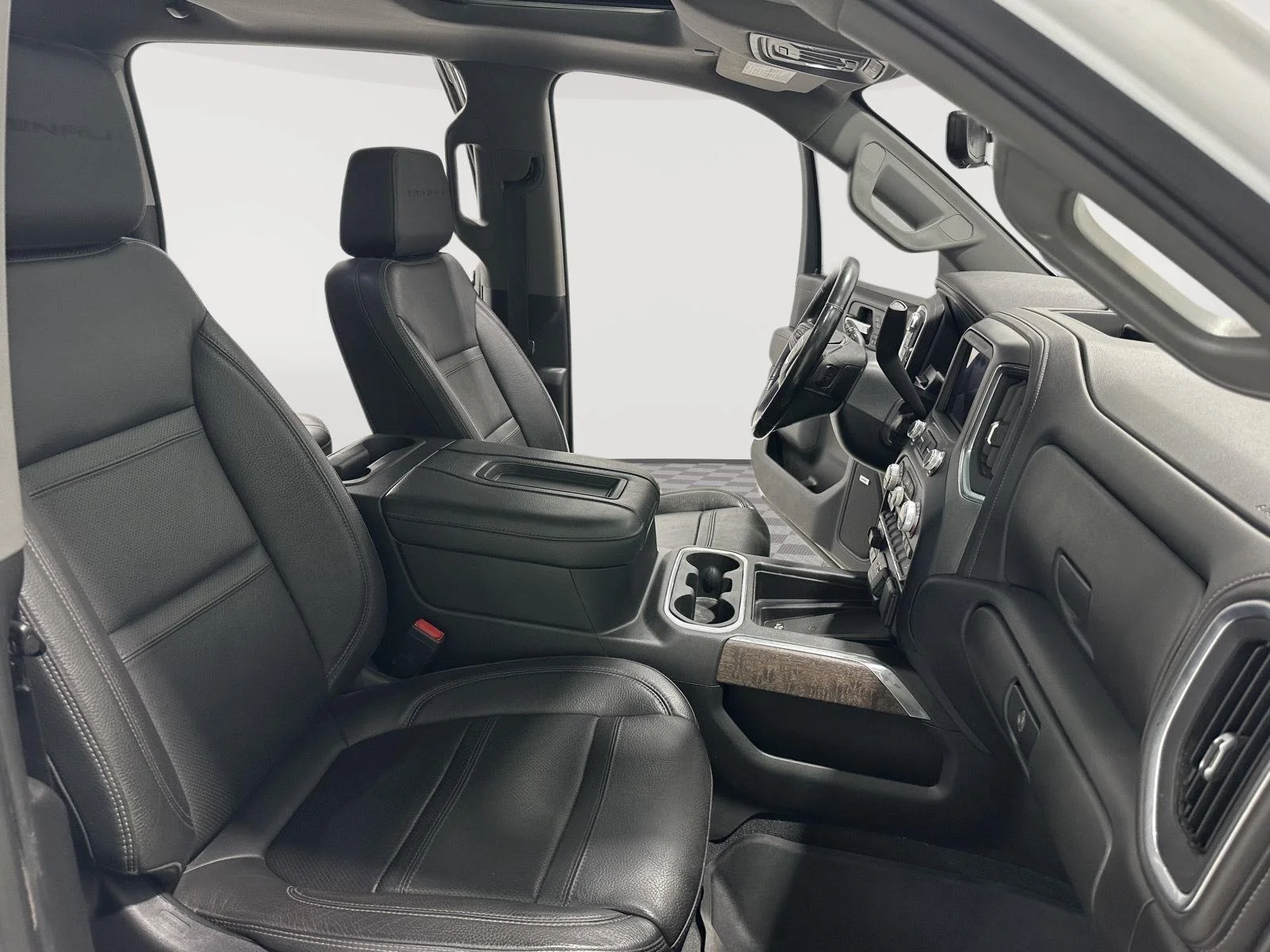 Used 2022 SUMMIT WHITE GMC Denali image 28