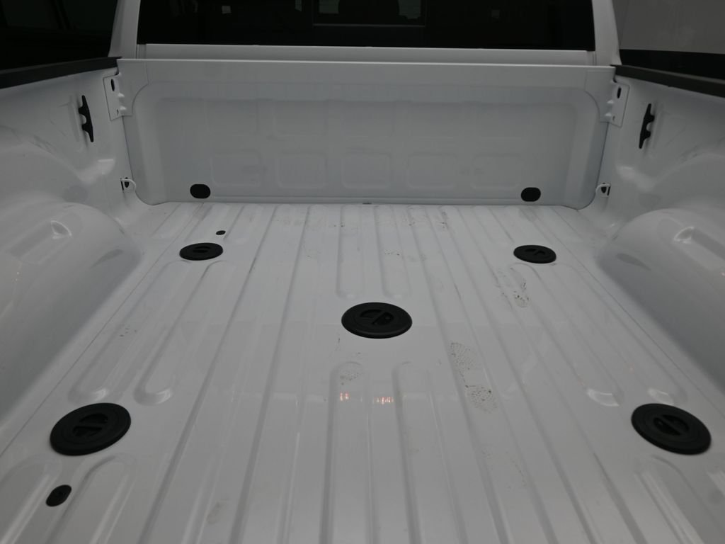 New 2026 Bright White Clearcoat RAM Tradesman image 10