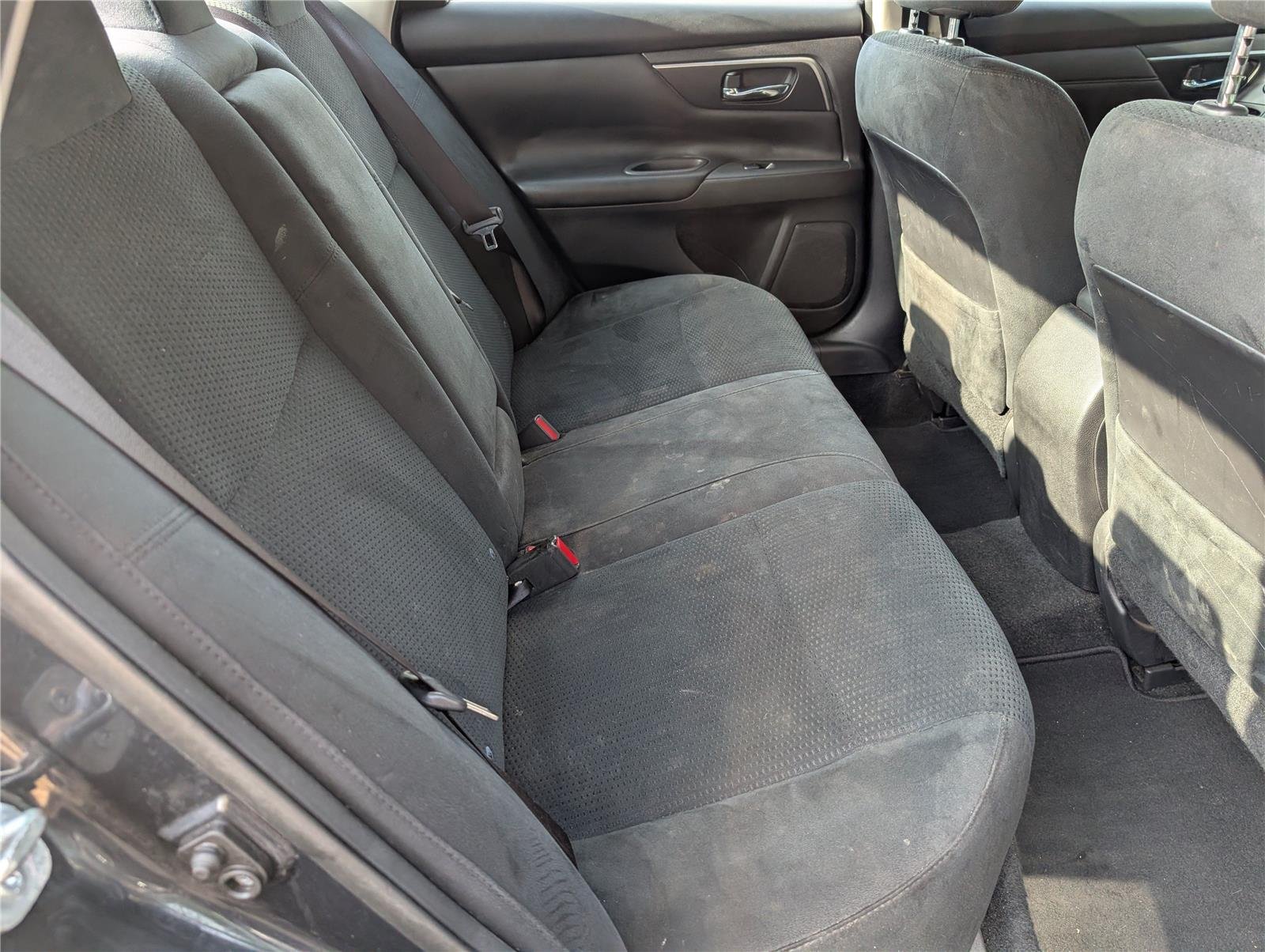 Used 2015 Storm Nissan 2.5 S image 36