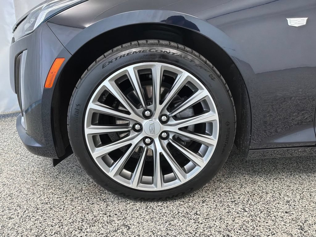 Used 2020 DARK MOON METALLIC Cadillac Premium Luxury image 7
