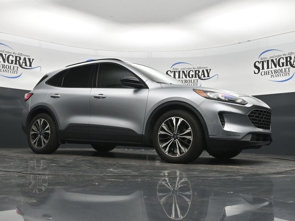 Used 2022 Silver Ford SE image 35