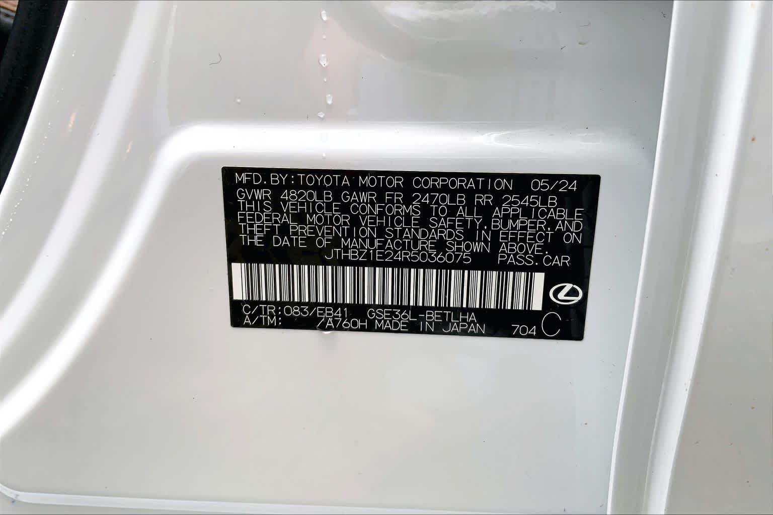 Used 2024 Ultra White Lexus F SPORT Design image 31
