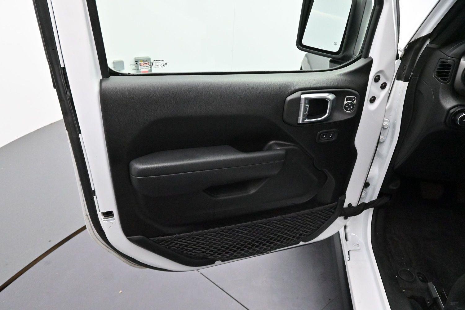 Used 2022 Bright White Clearcoat Jeep Willys image 9