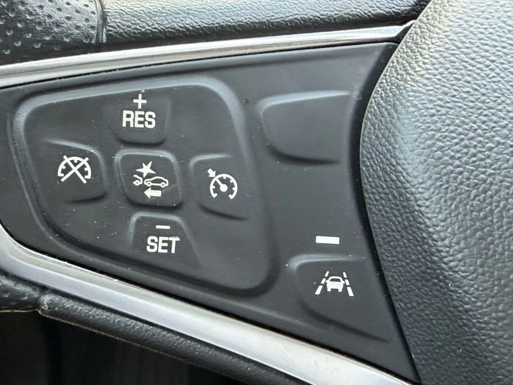 Used 2024 Gray Chevrolet LT image 28