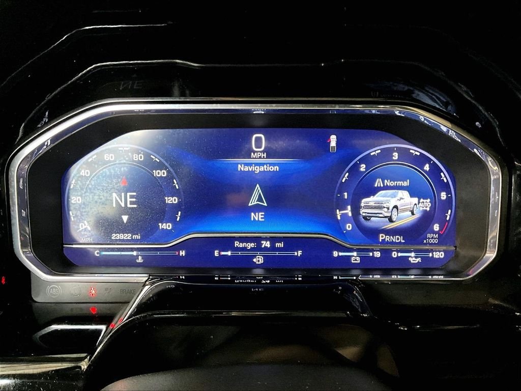 Used 2025 Gray Chevrolet LT image 25
