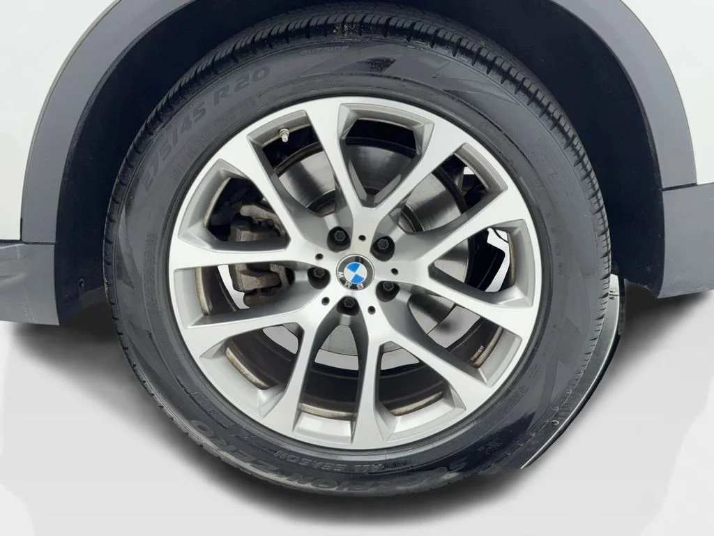 Used 2024 White BMW sDrive40i X LINE,NAV,CAM,PANO,CLMT STS,HEADS UP image 58