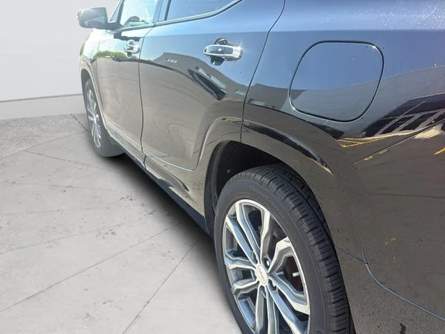 Used 2019 Black GMC Denali image 29