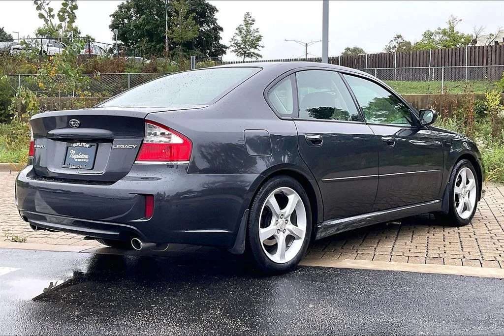 Used 2009 Gray Subaru 2.5i image 13