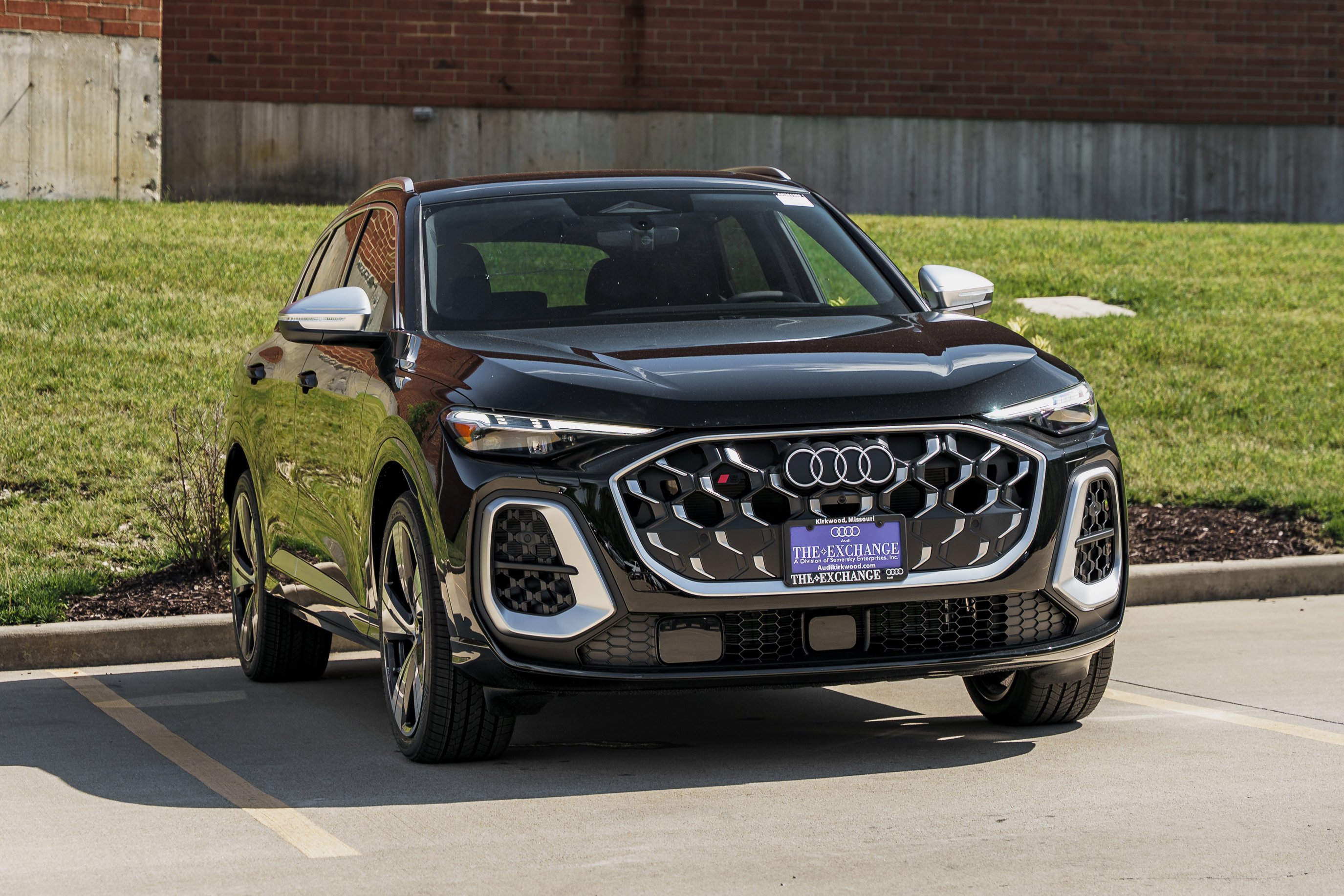 New 2026 MYTHOS BLACK Audi Premium Plus image 2