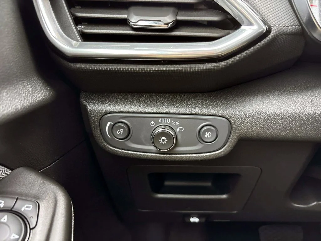Used 2022 Black Metallic Chevrolet LT image 20