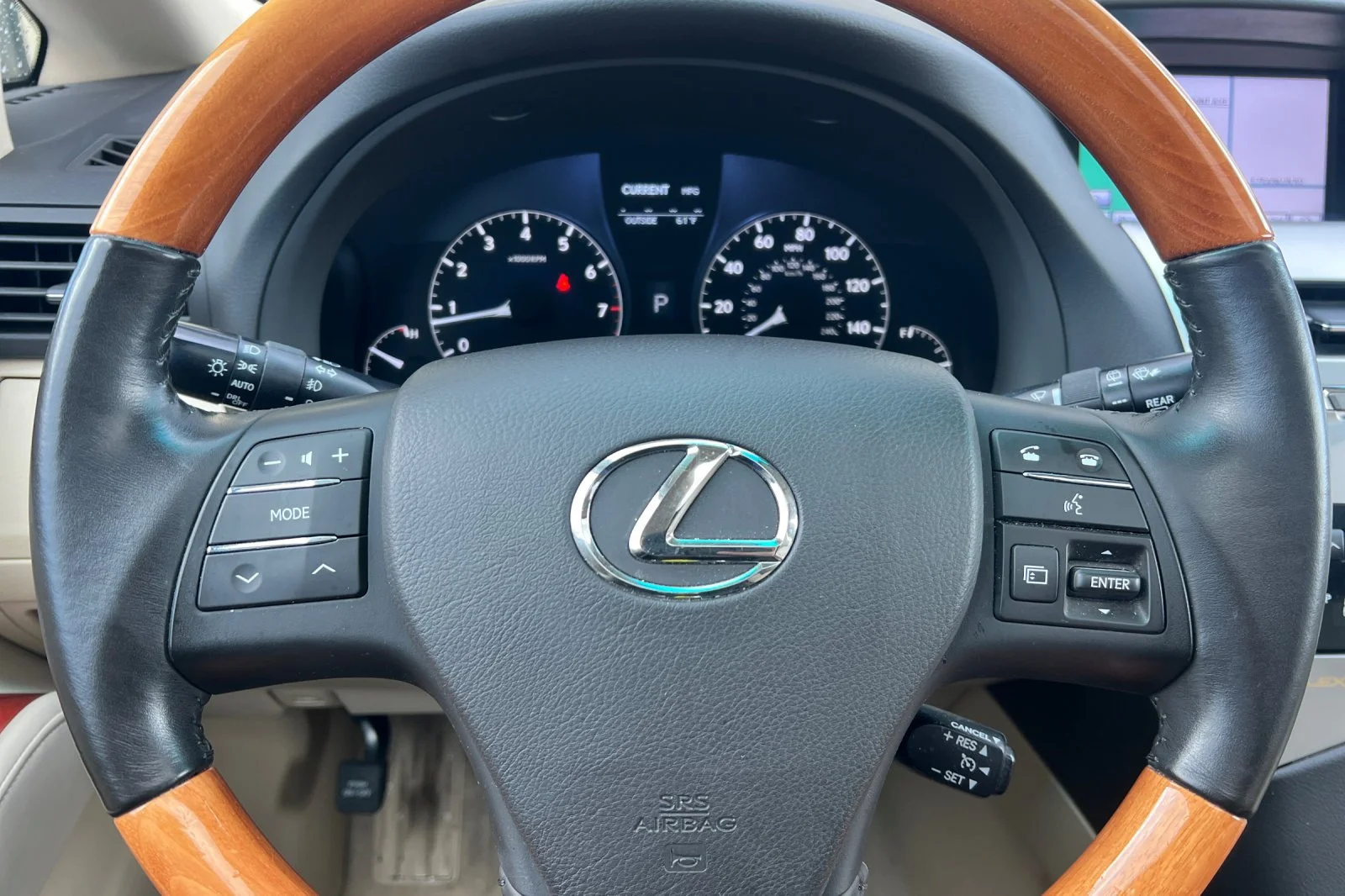 Used 2011 Starfire Pearl Lexus 4DR AWD image 25