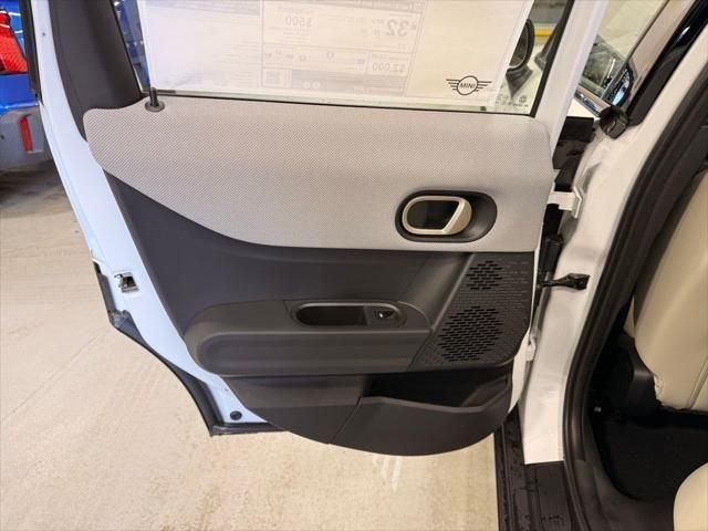 2025 MINI Hardtop 4 Door S - Photo 19