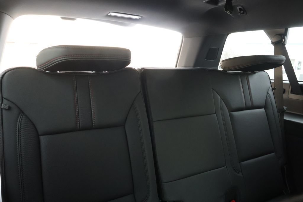 2026 Chevrolet Suburban RST - Photo 46