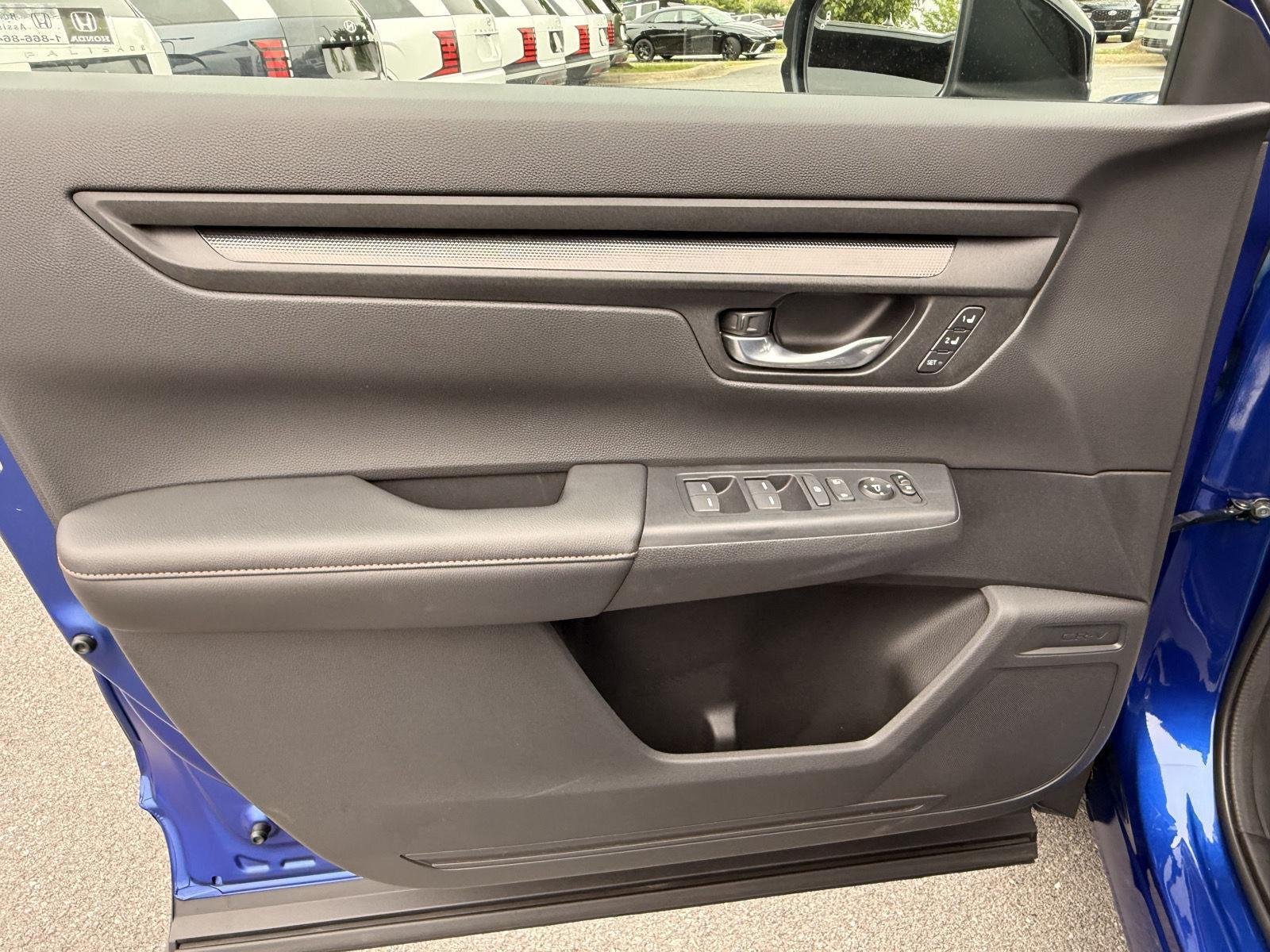2025 Honda CR-V Sport-L - Photo 12
