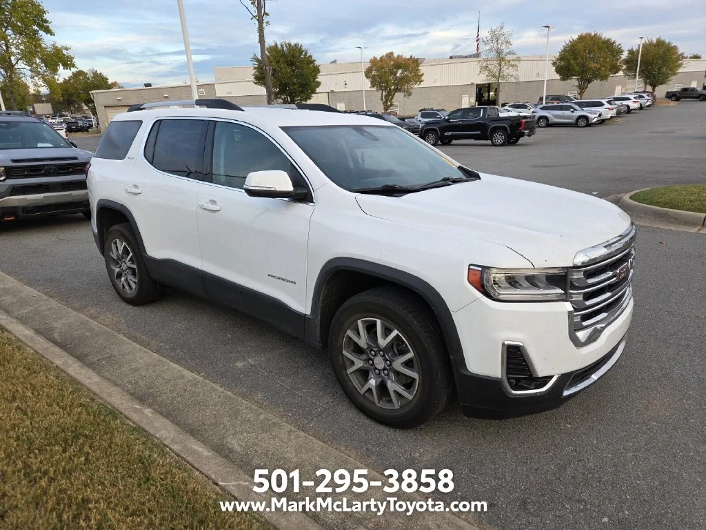 Used 2023 White GMC SLT image 3