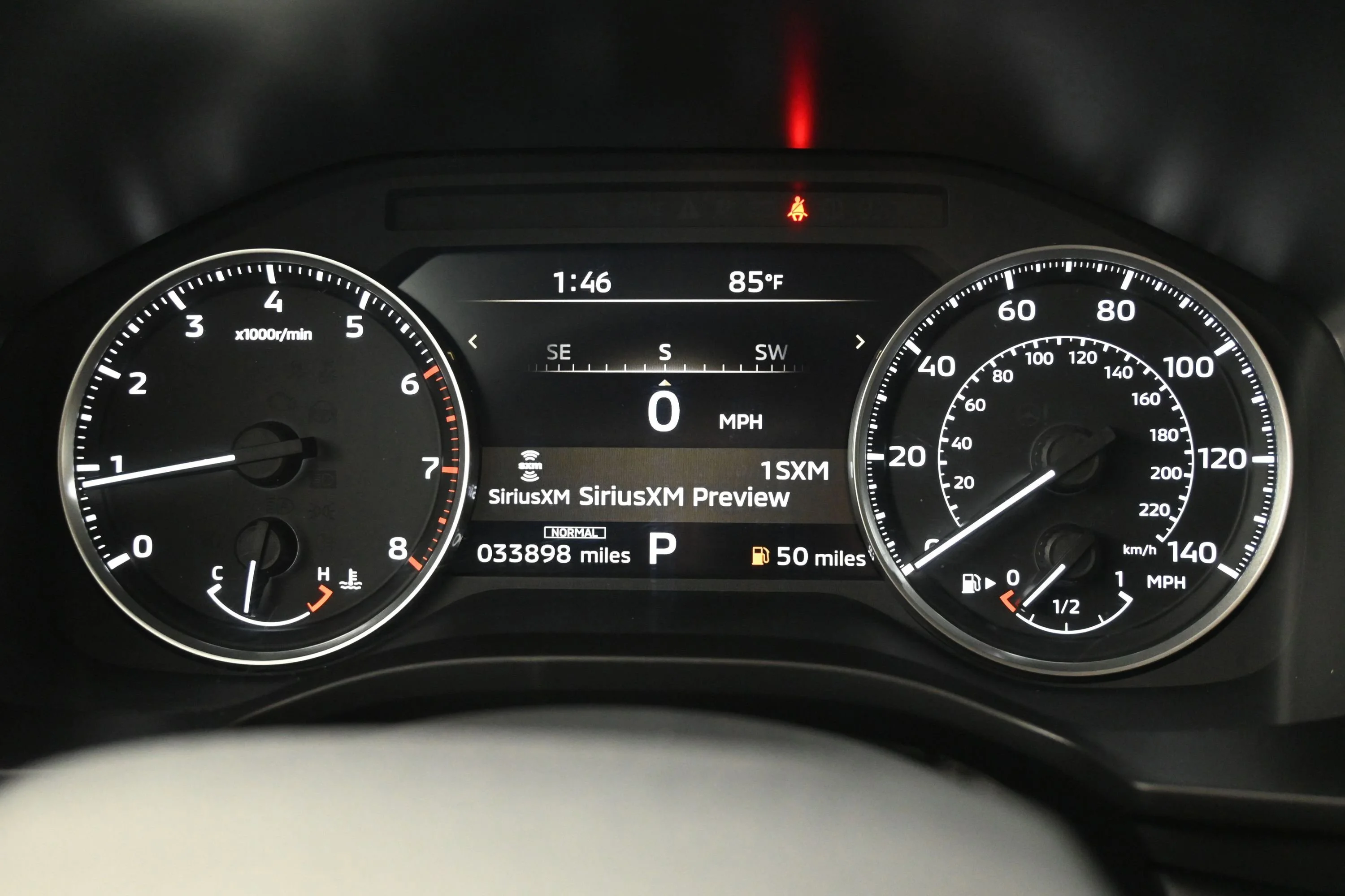 Used 2025  Mitsubishi  image 23