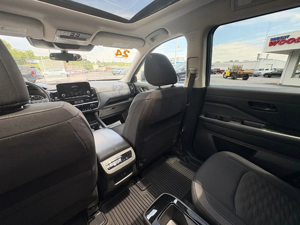 Used 2024 Gun Metallic Nissan SV image 20