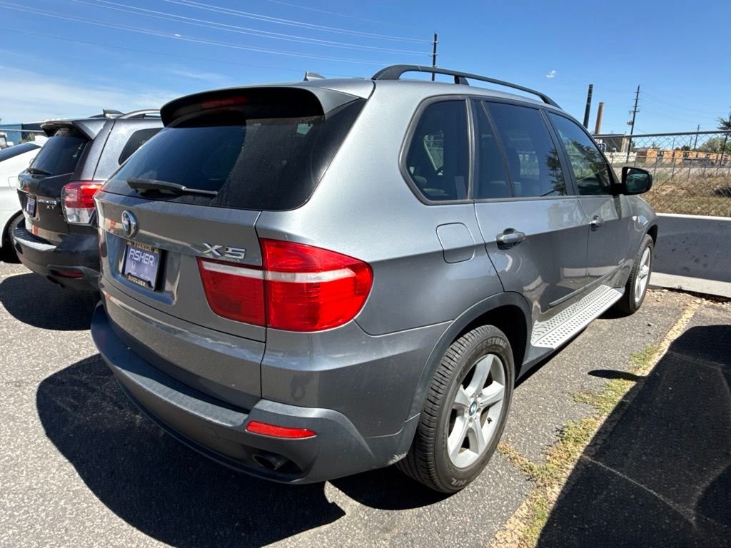 Used 2009 Space Gray Metallic BMW xDrive30i image 2