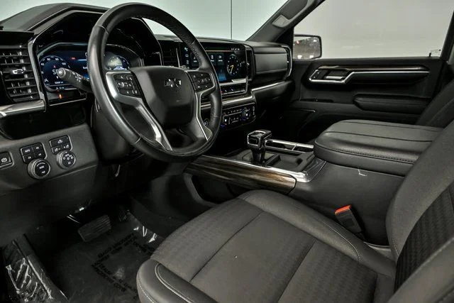 2023 Chevrolet Silverado 1500 RST - Photo 9