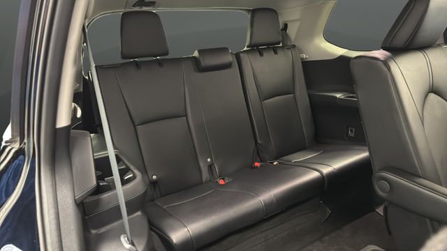 Used 2025 Midnight Black Metallic Toyota XLE image 26