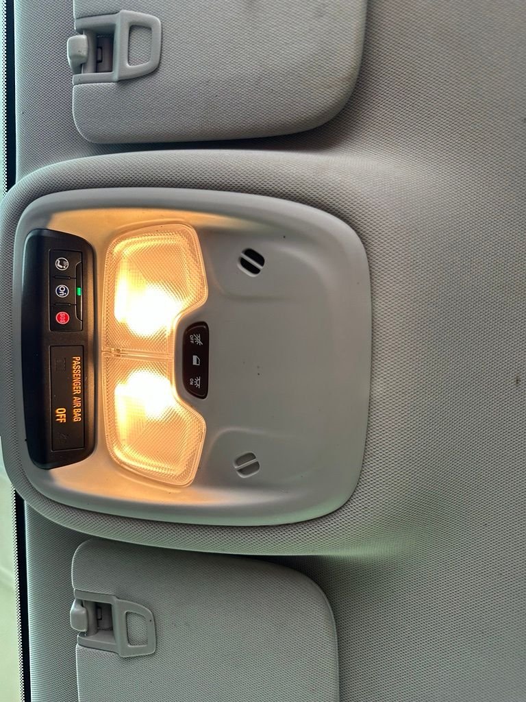 Used 2023 Blue Buick Select image 25