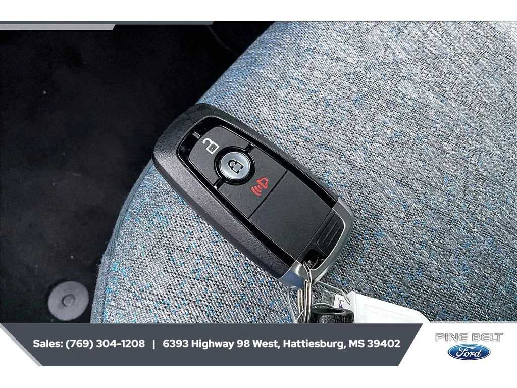 Used 2025 Carbonized Gray Metallic Ford XLT image 9