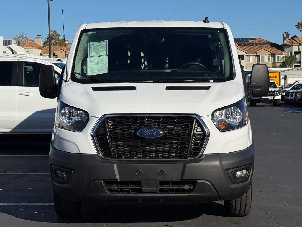 Used 2025 White Ford T250 image 3