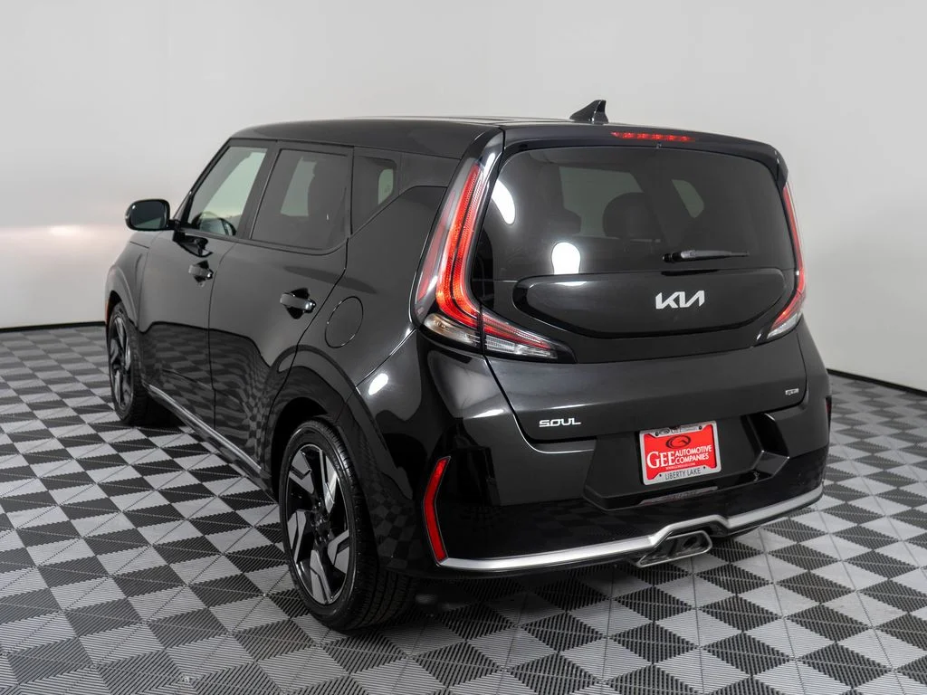 Used 2023 Black Kia GT-Line image 4