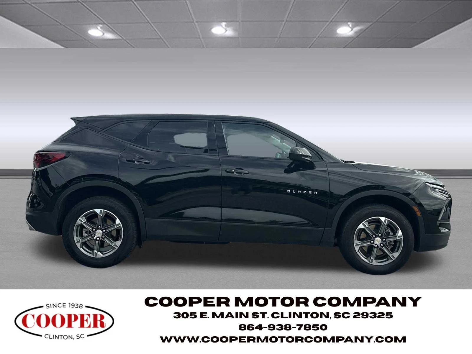 Used 2025 Black Chevrolet LT image 6