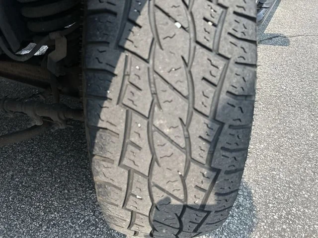 Used 2008 Silver Ford XLT image 11