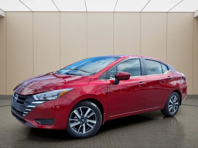 Used 2025 Red Nissan 1.6 SV image 2