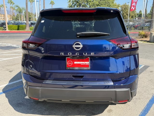 New 2026 Deep Ocean Blue Pearl Nissan SV image 6