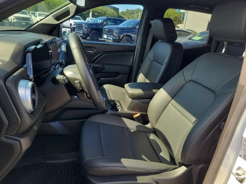 Certified Used 2025 Summit White Chevrolet WT/LT image 19