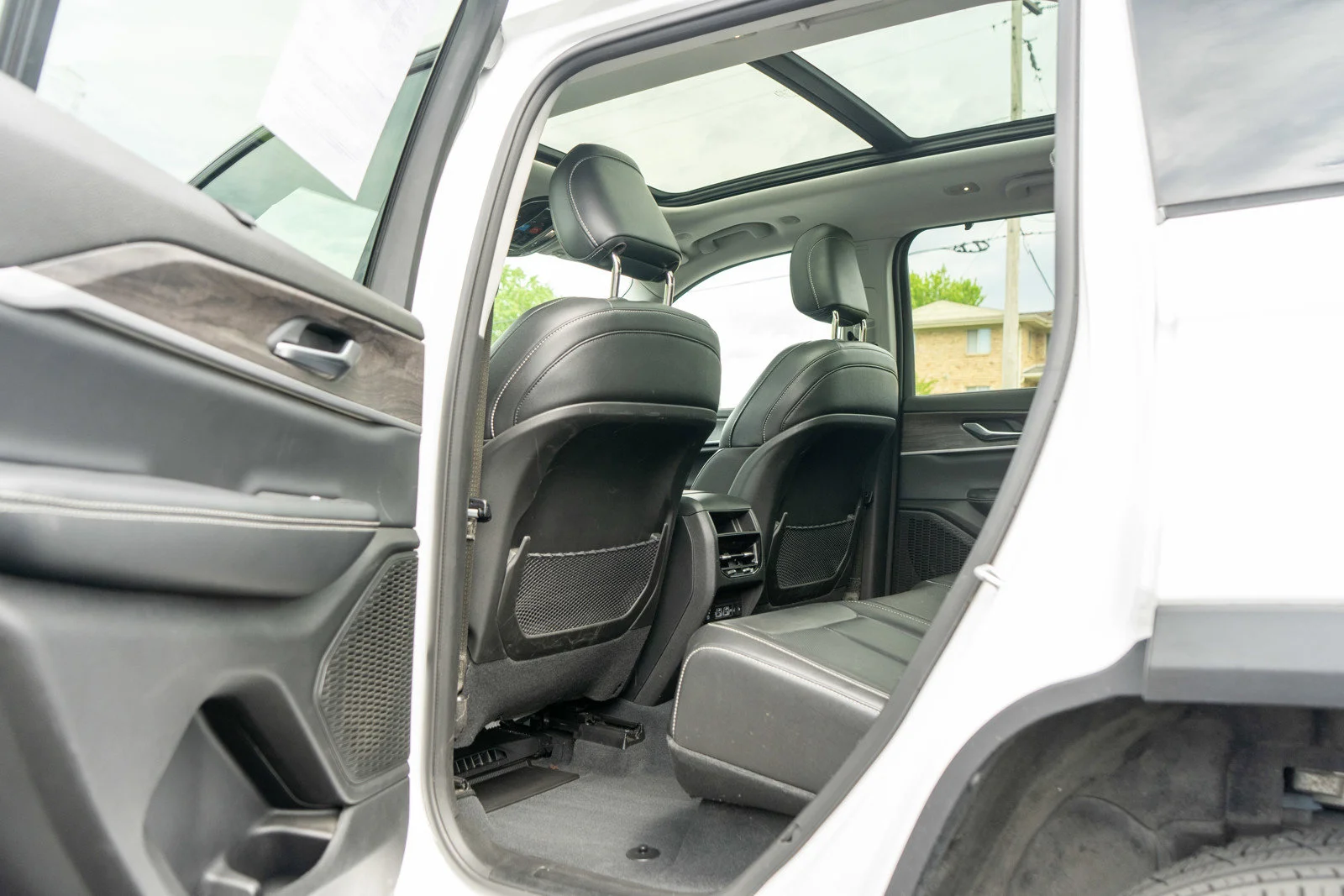 Used 2023 Bright White Clearcoat Jeep Limited image 29