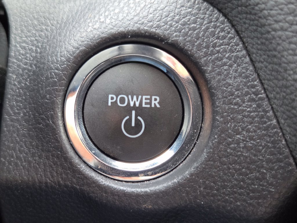 Certified Used 2025 Pearl Toyota XLE image 36
