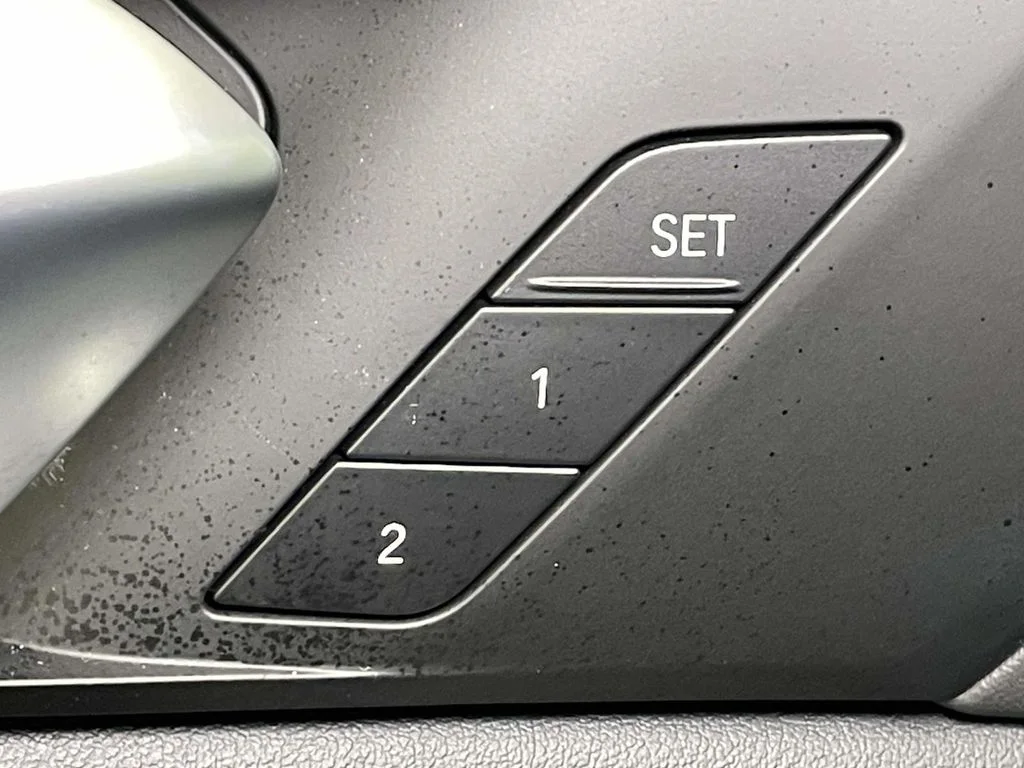 2026 BMW X5 50e - Photo 30