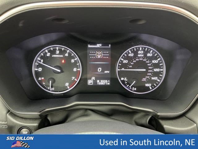 Used 2020 Crystal White Pearl Subaru Limited image 11
