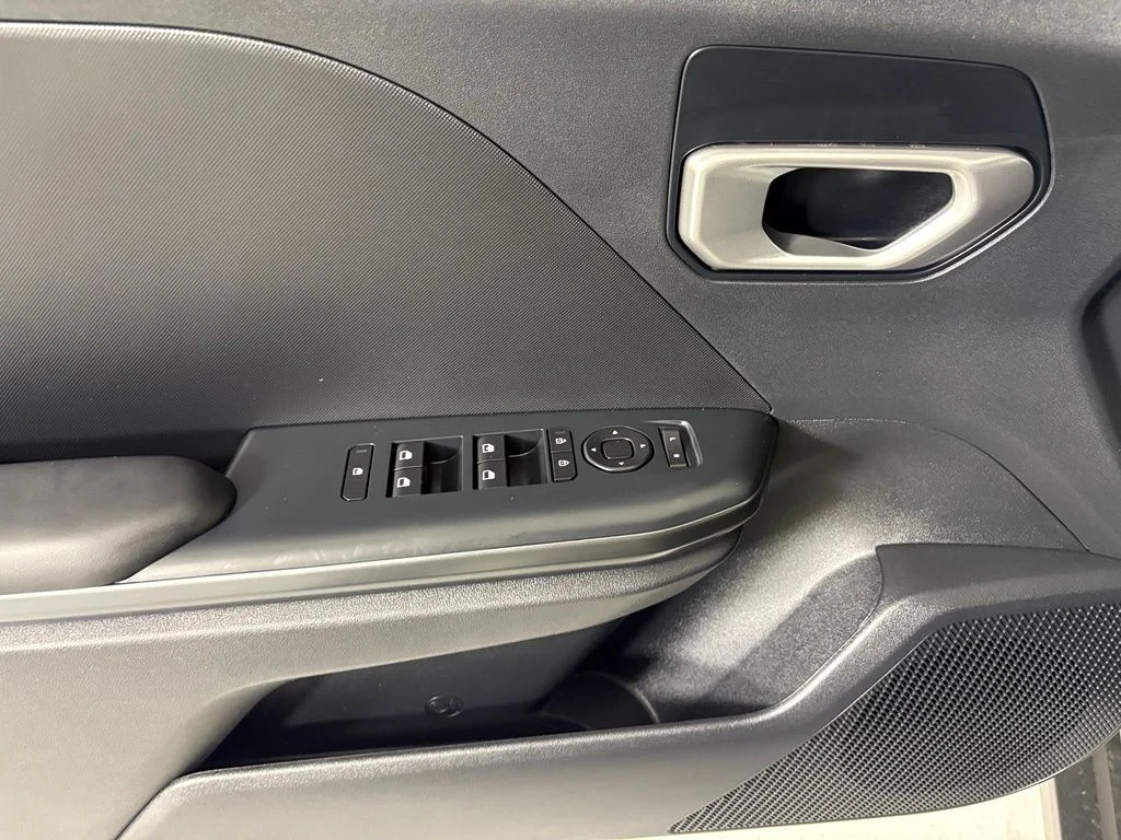 New 2026  Kia LXS image 18